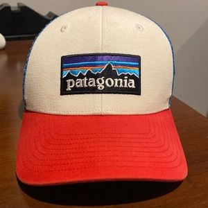 PATAGONIA / RED-WHITE-BLUE TRUCKER HAT / SIZE: ADJUSTABLE